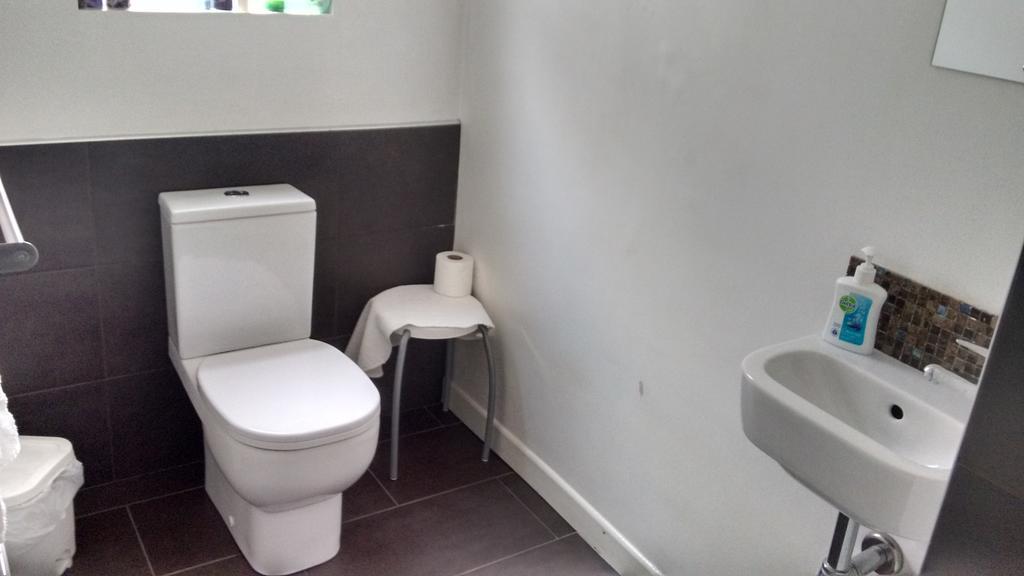 ロンドンデリー Fairman House Backpackers Bed & Breakfast エクステリア 写真