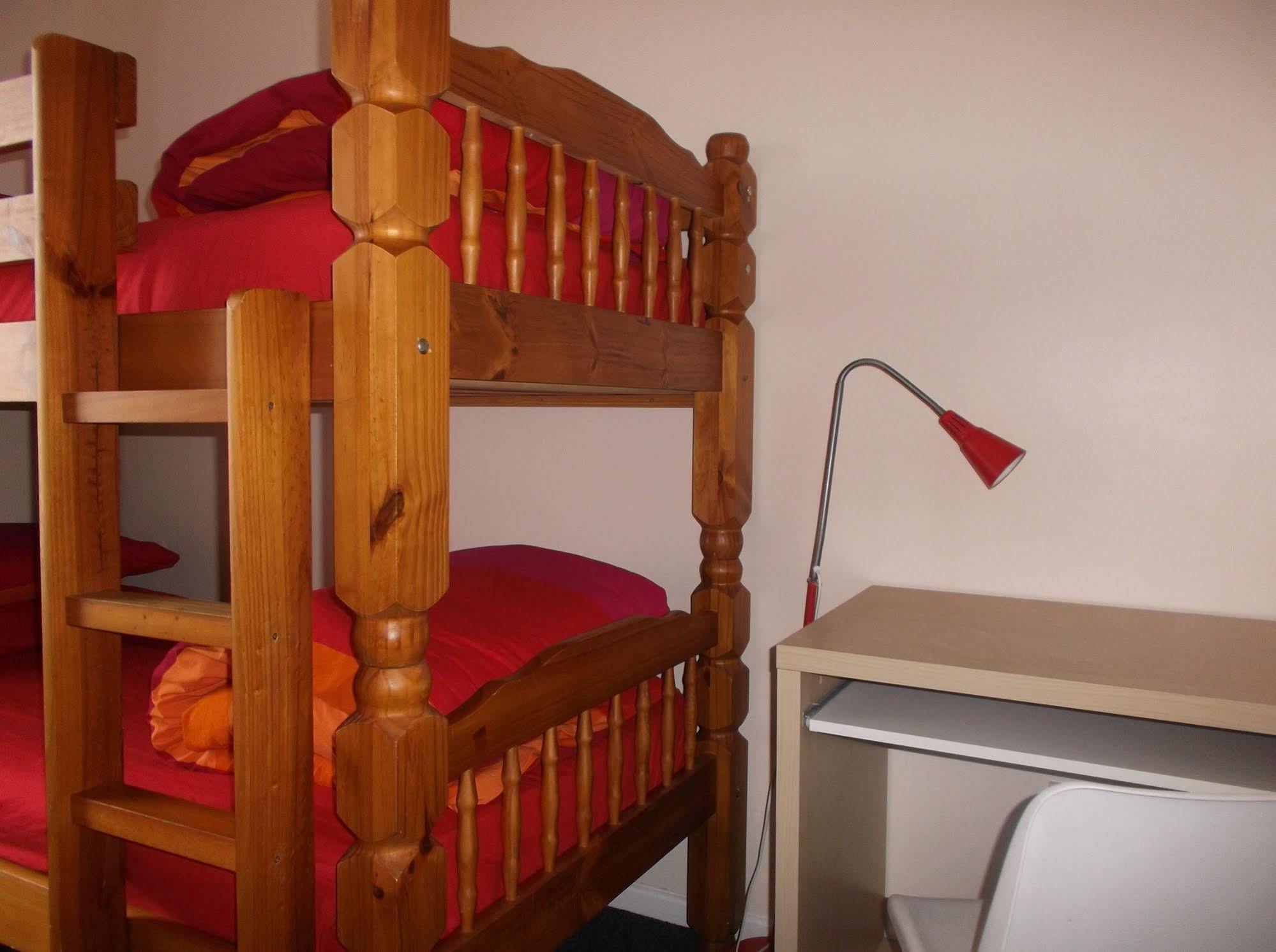 ロンドンデリー Fairman House Backpackers Bed & Breakfast エクステリア 写真