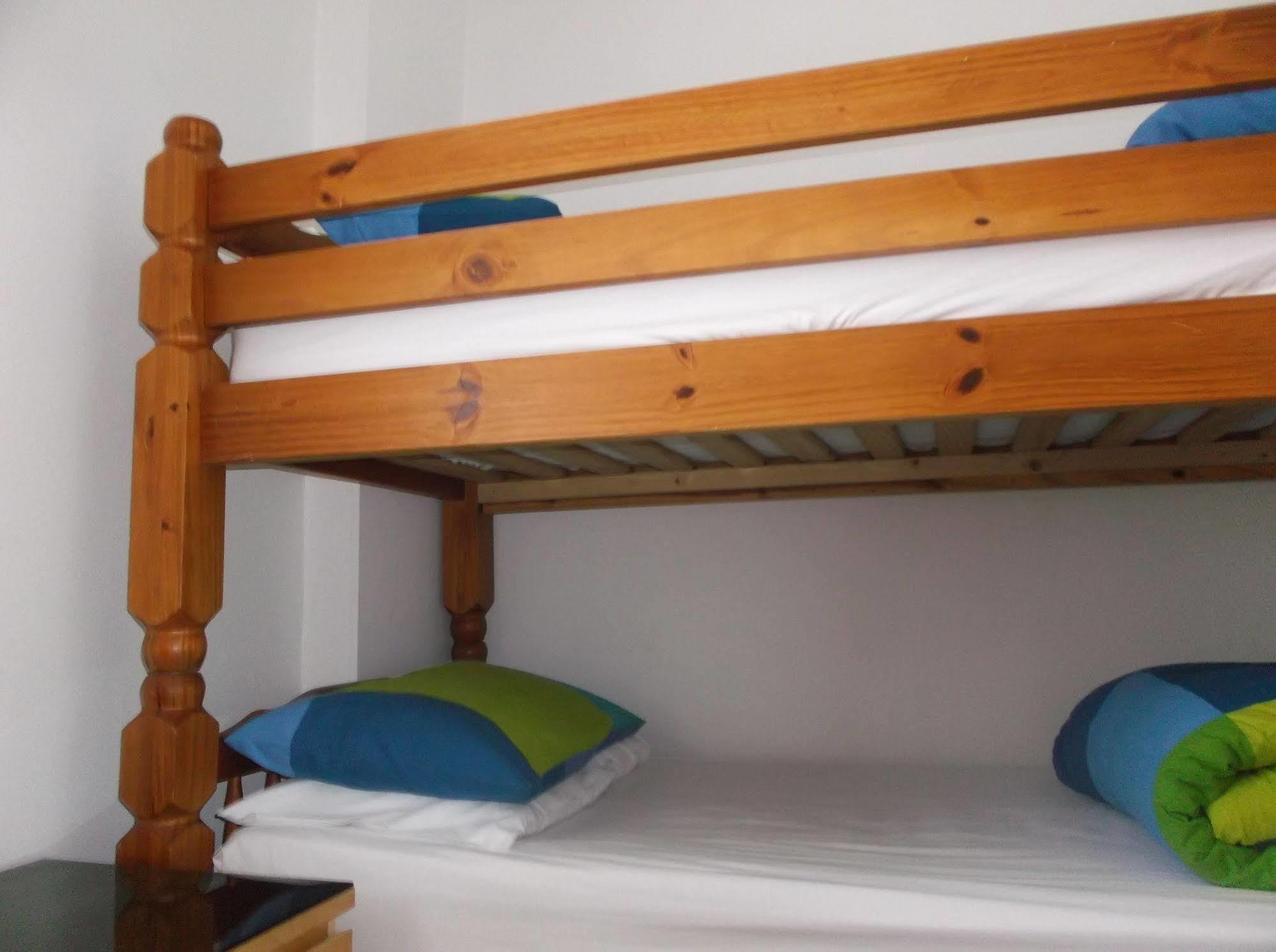 ロンドンデリー Fairman House Backpackers Bed & Breakfast エクステリア 写真