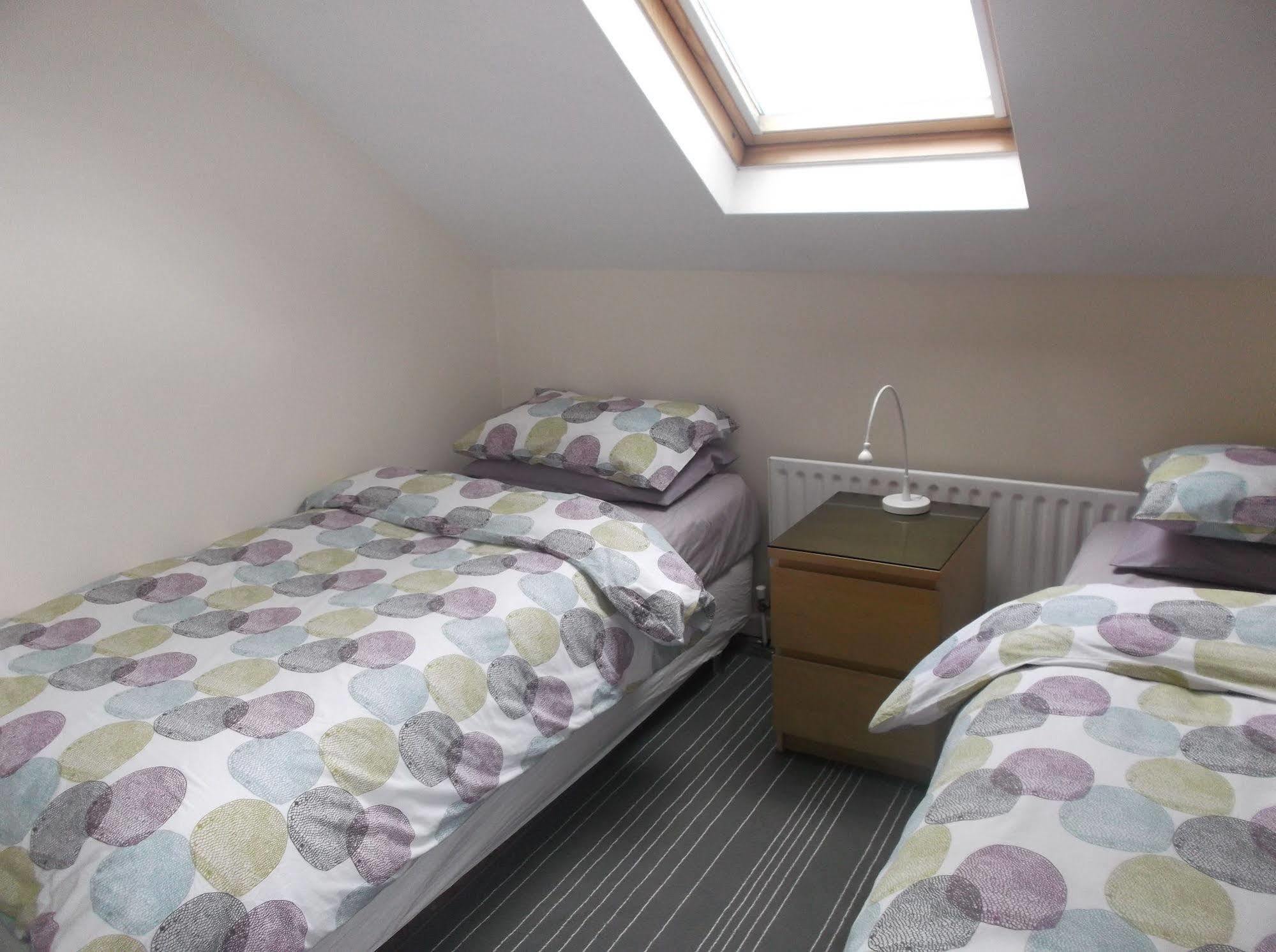 ロンドンデリー Fairman House Backpackers Bed & Breakfast エクステリア 写真